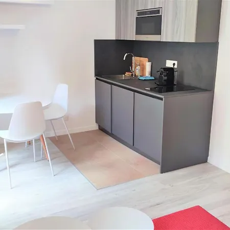 Centre Delille 19 Apartamento Niza